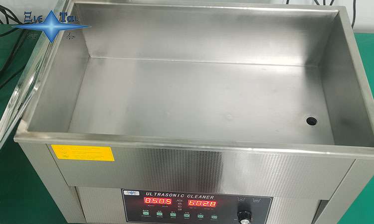 提升汽車零部件性能和壽命：超聲波清洗機的金屬清洗應(yīng)用