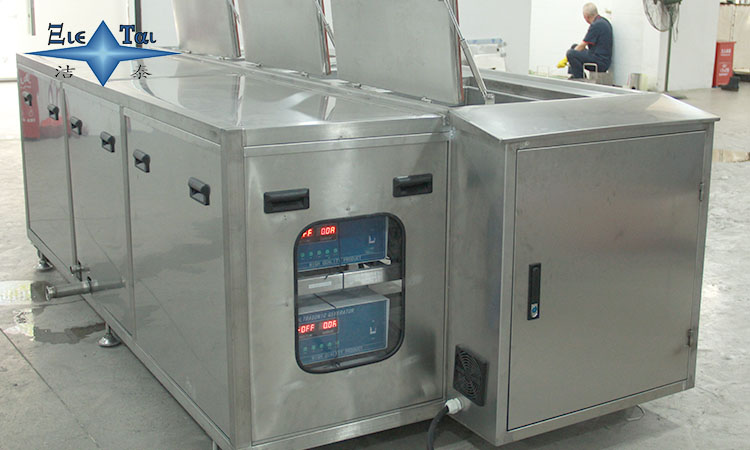 大型設備三天兩頭停機維修?潔泰大型超聲波清洗機,用非標定制告別“老爺機”時代 大型設備三天兩頭停機維修?潔泰大型超聲波清洗機,用非標定制告別“老爺機”時代