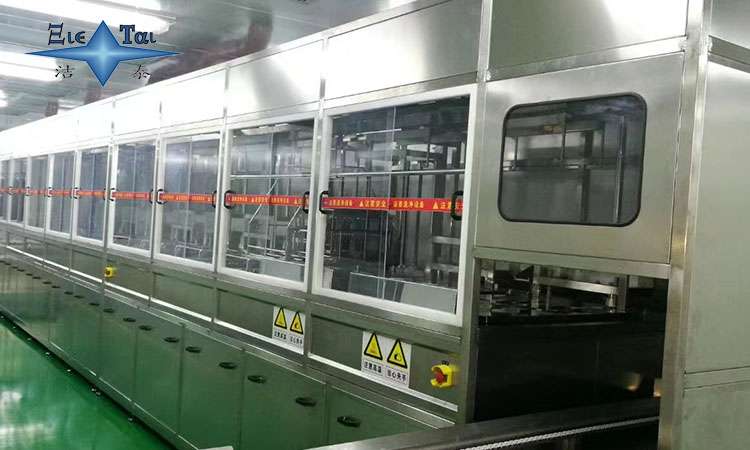 大型超聲波清洗機(jī)如何根治油污頑疾?潔泰非標(biāo)定制,讓清洗不再背鍋 大型超聲波清洗機(jī)如何根治油污頑疾?潔泰非標(biāo)定制,讓清洗不再背鍋